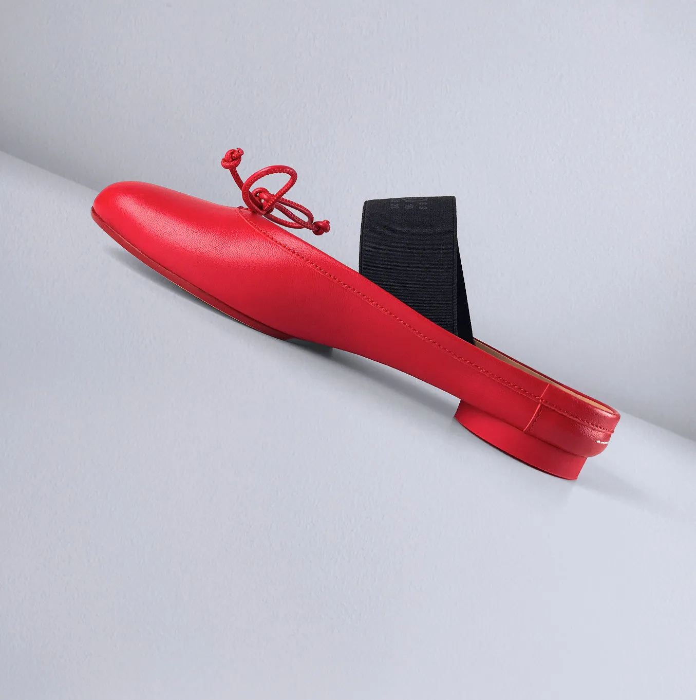 ANATOMIC SLIP-ON