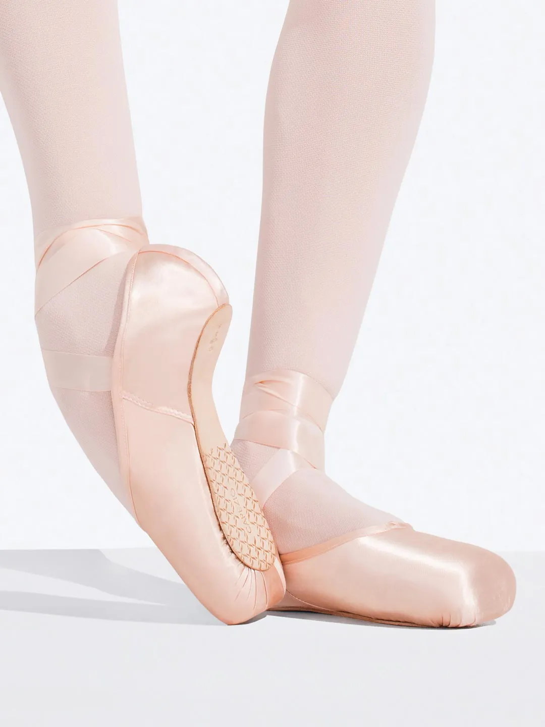 AVA POINTE #2.5 (1.0) SHANK BROAD TOE BOX