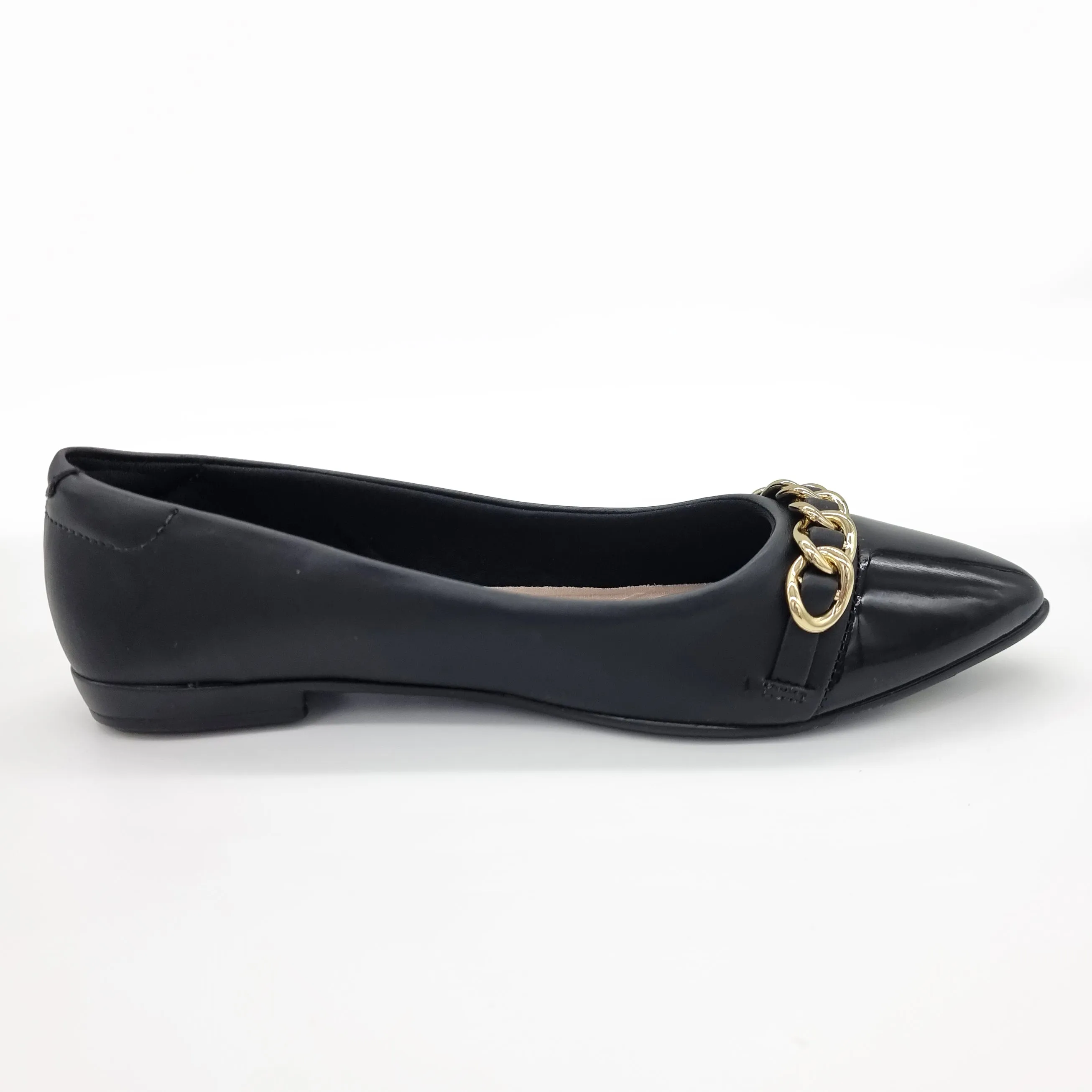 Beira Rio 4136-1106 Pointy Toe Flat in Black