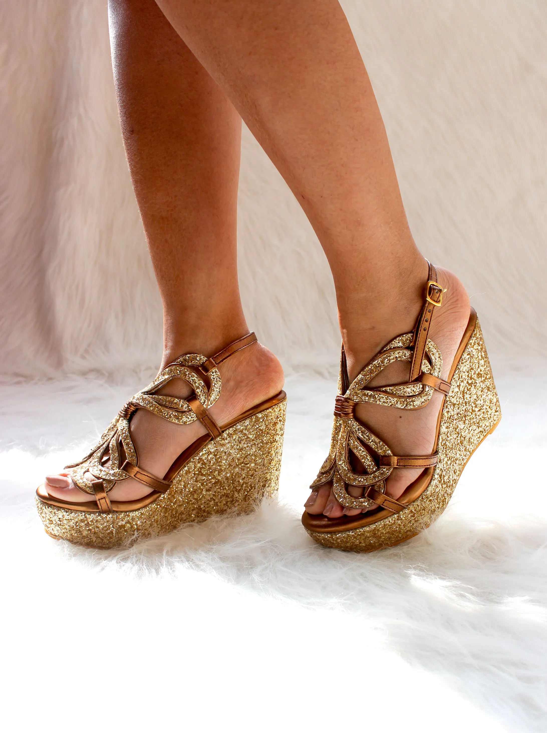 Bibi Glow Gold Wedges