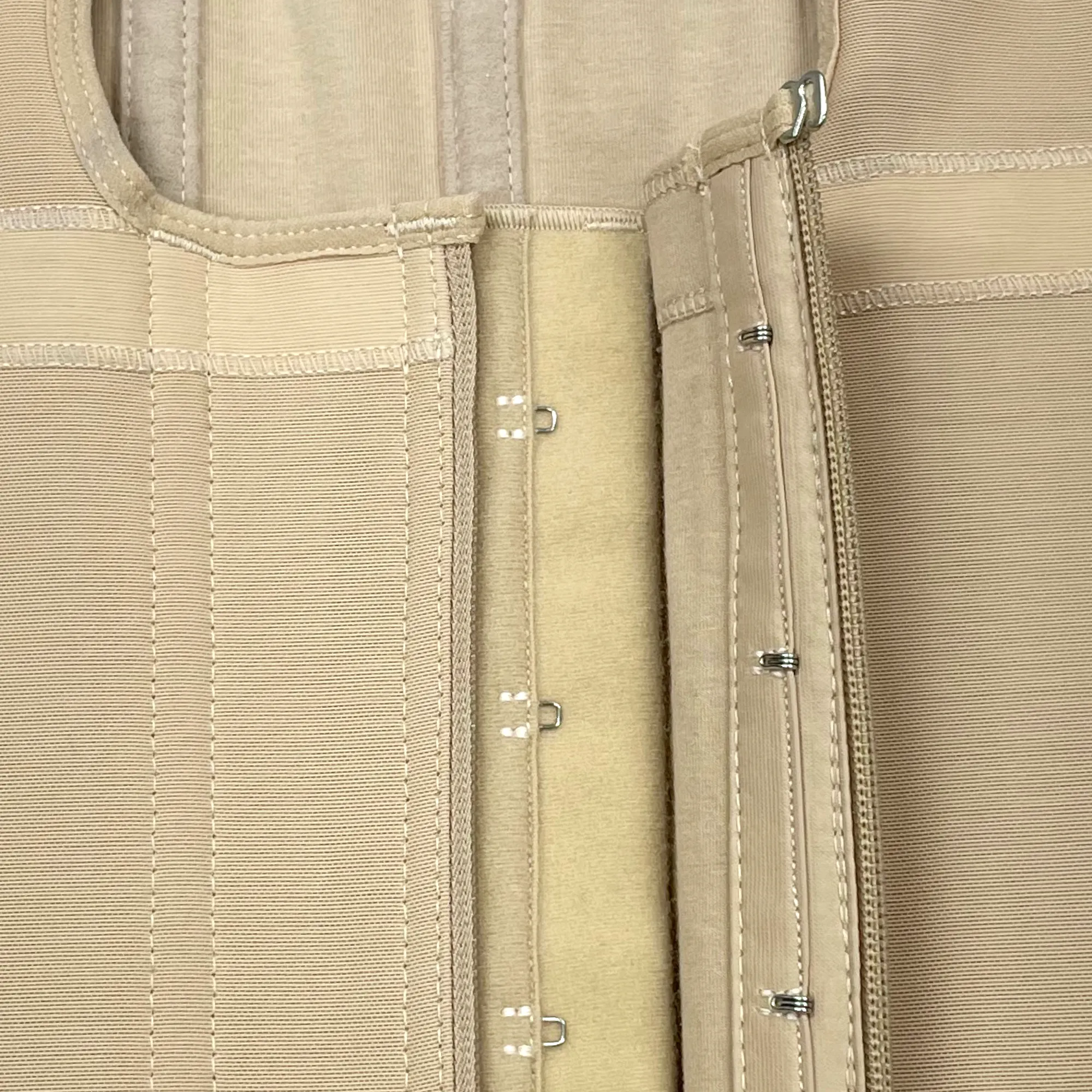 CS636 POWERNET-SUPER COMPRESSION VEST FRON ZIPPER AND HOOKS