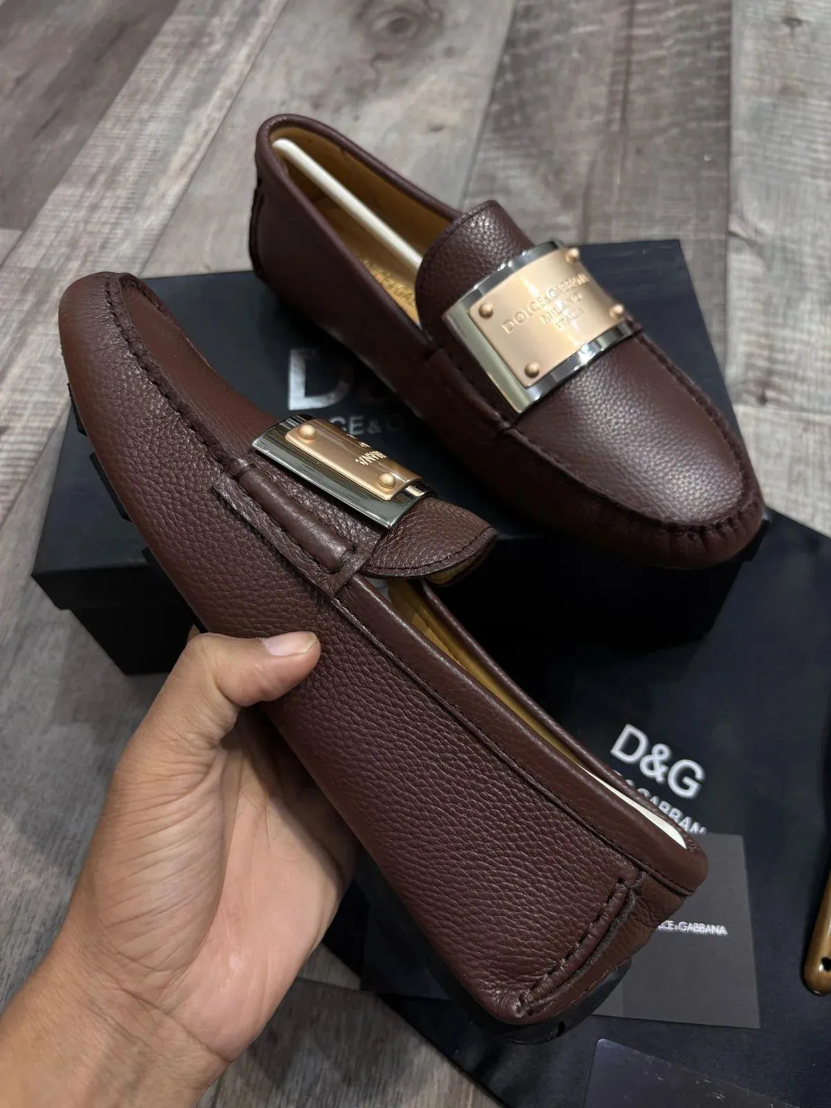 DOLCE & GABBANA || Brown Leather Loafer With Metal Logo