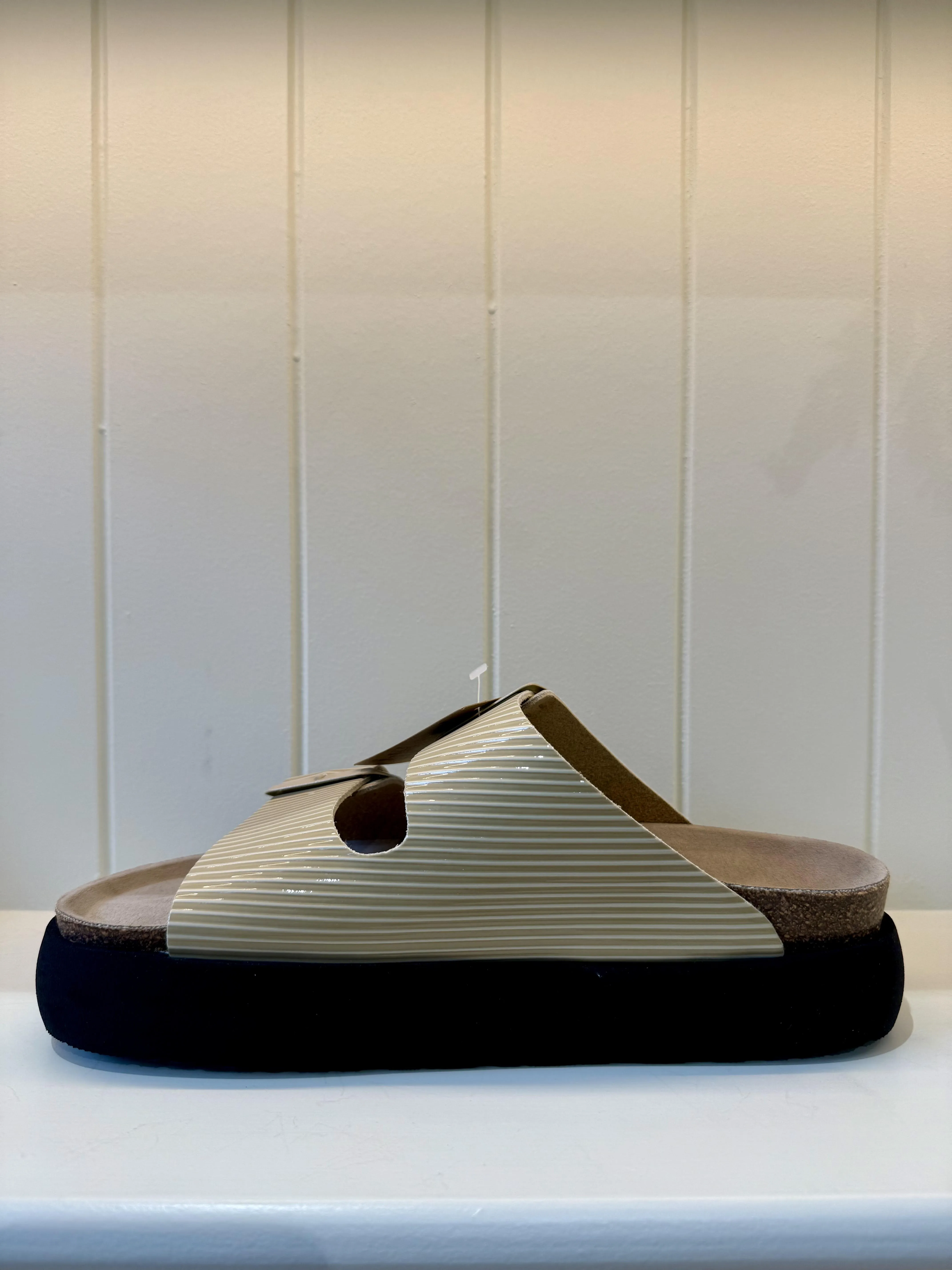 Honolulu Sandal - Sand