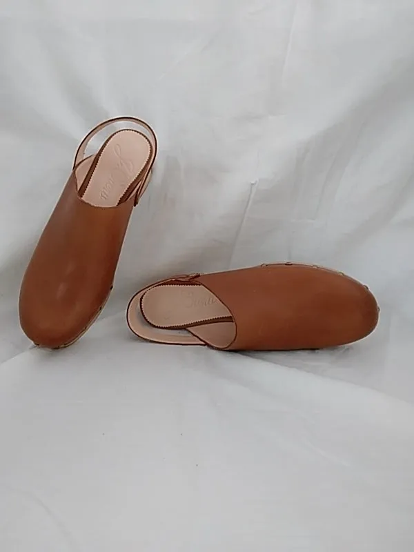 J.CREW Convertible Leather Clogs in Rich Oak Leather Women's Size 9.5 Genuine Wood Soles.