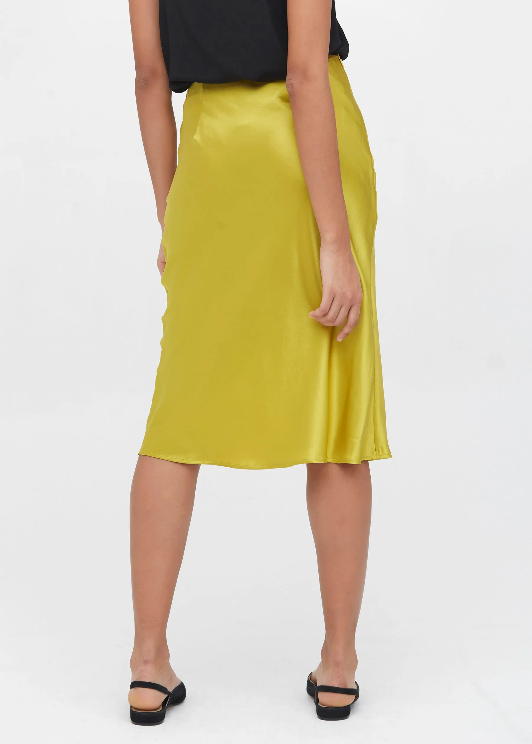 Knee-Length Hips-Wrapped Silk Skirt