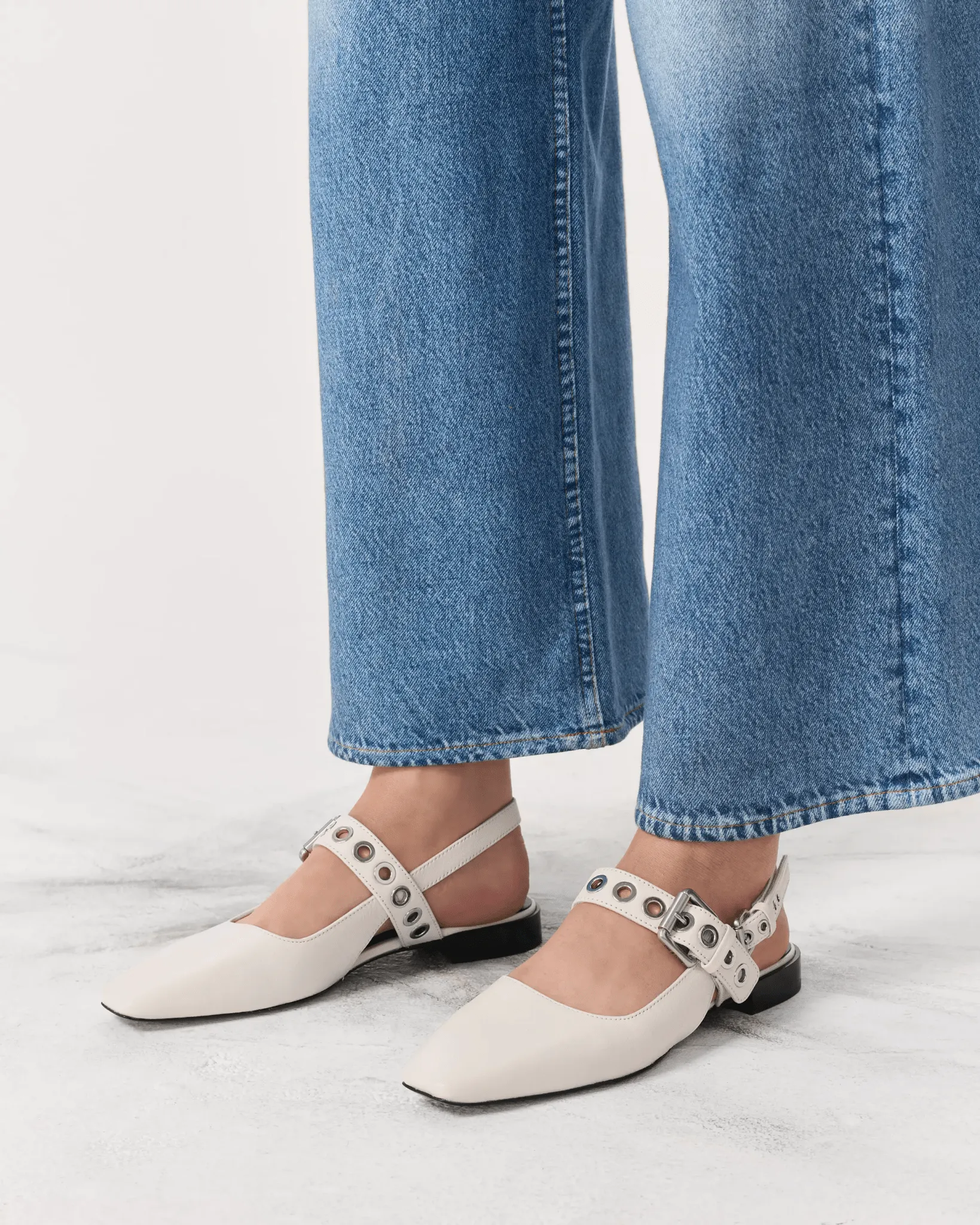 Moto Astra Leather Slingback Flats in Antique White