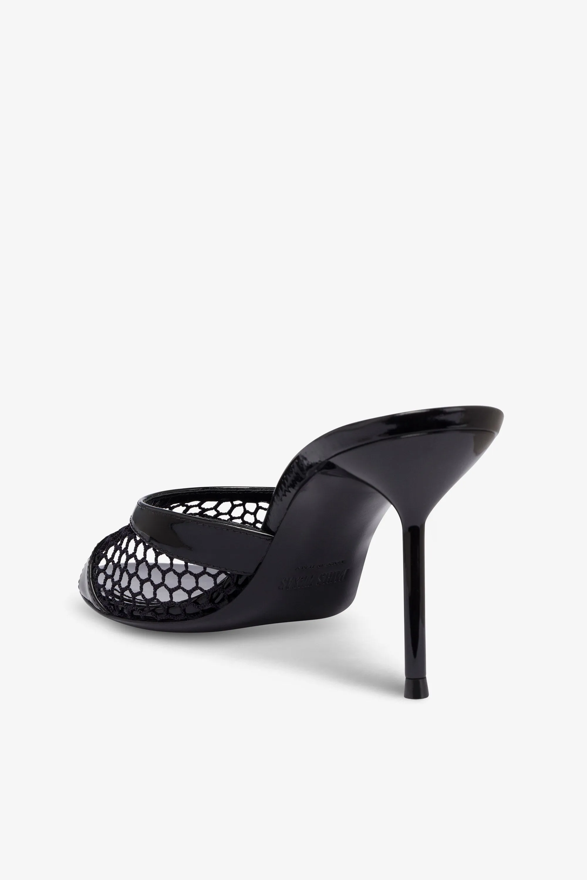 Mules in black mesh and patent leather