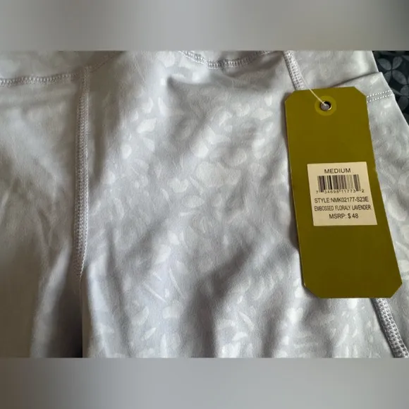 Nicole Miller Artelier Sport Shorts Size MNWT