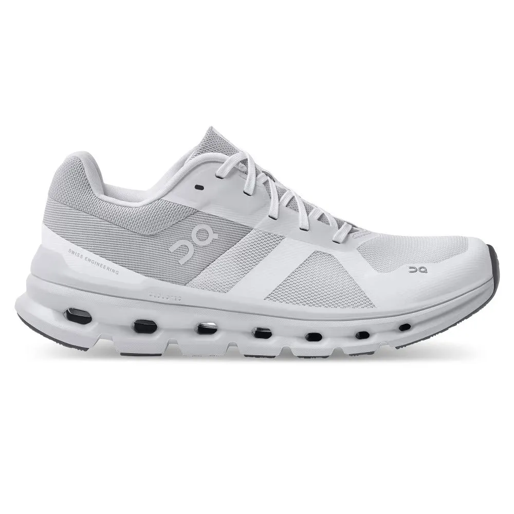 On Running Cloudrunner Trainingsschuhe für Damen in weiter Passform