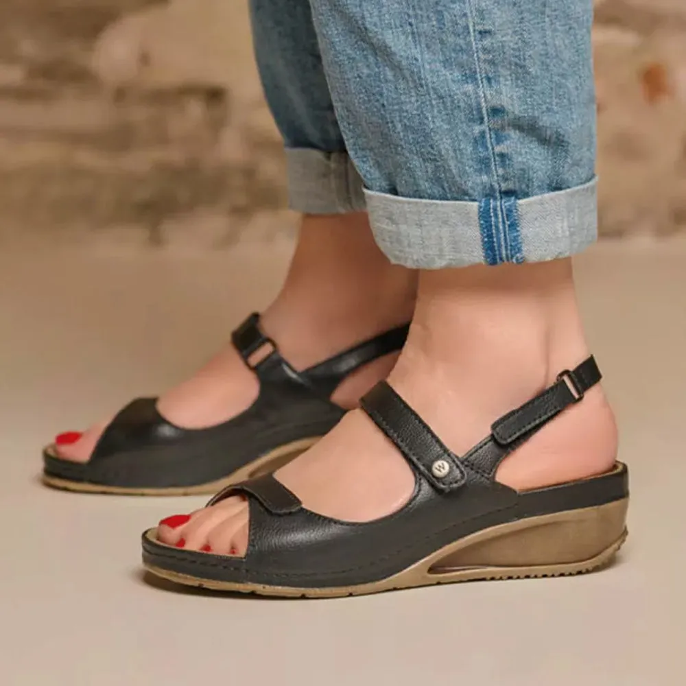 Pica Sandals