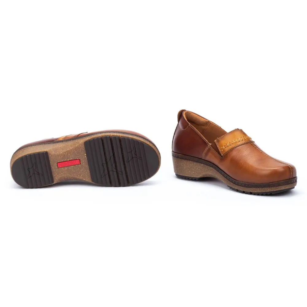 Pikolinos Granada 3627C1 Brandy Leather Clog (Women's)