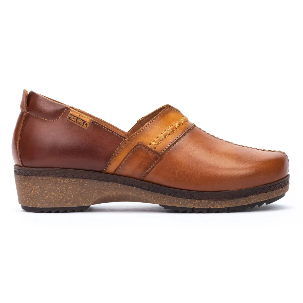 Pikolinos Granada 3627C1 Brandy Leather Clog (Women's)