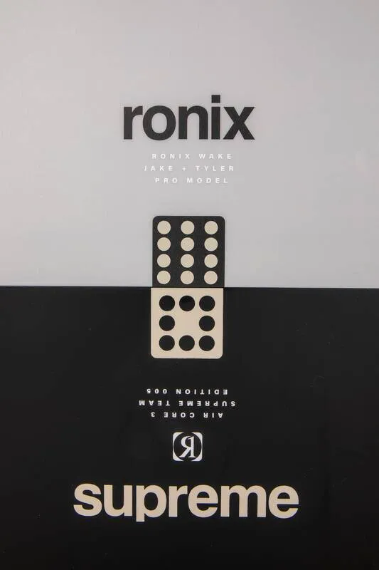 Ronix Wakeboard - Men's Supreme - Air Core 3 - Glossy Black / Matte Haze