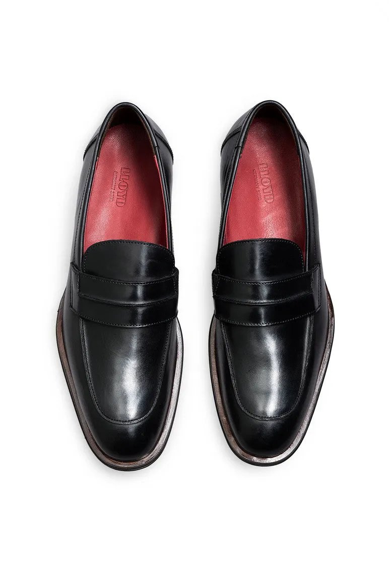 Sagres Leather Loafer in Black