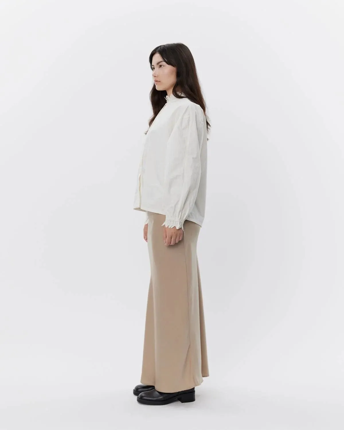 Satin skirt - Sand - S2452102 - Sofie Schnoor