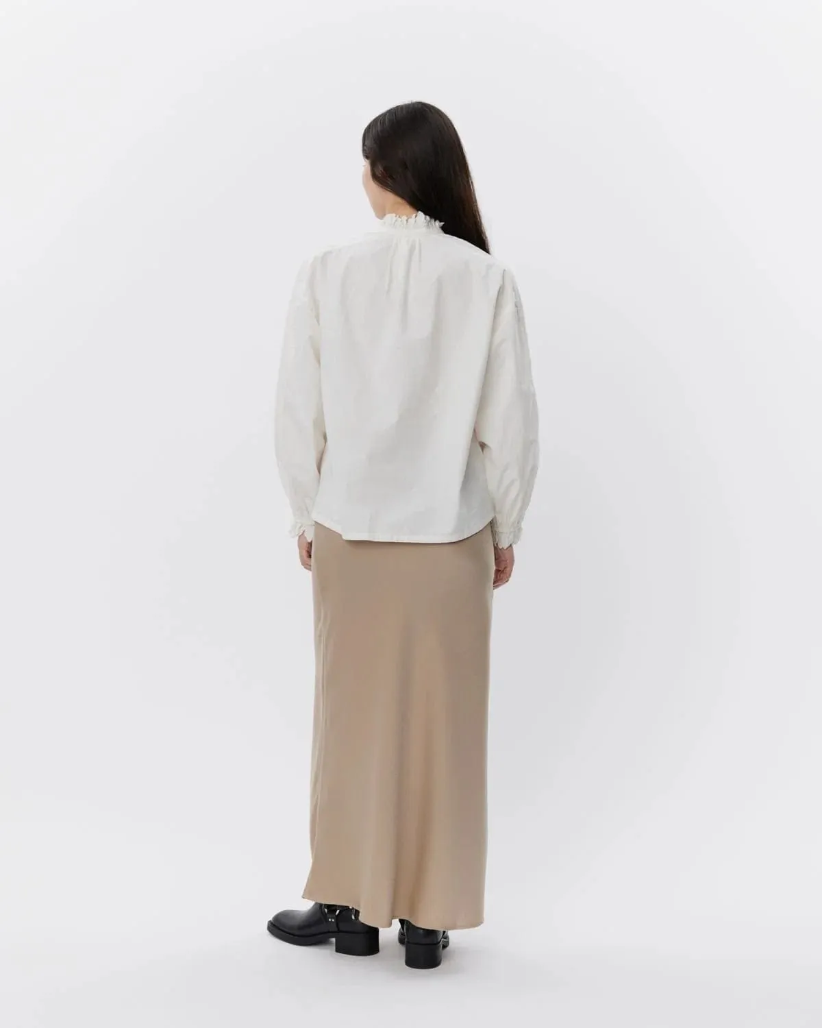 Satin skirt - Sand - S2452102 - Sofie Schnoor