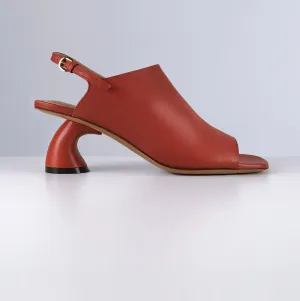 SCULPTURAL