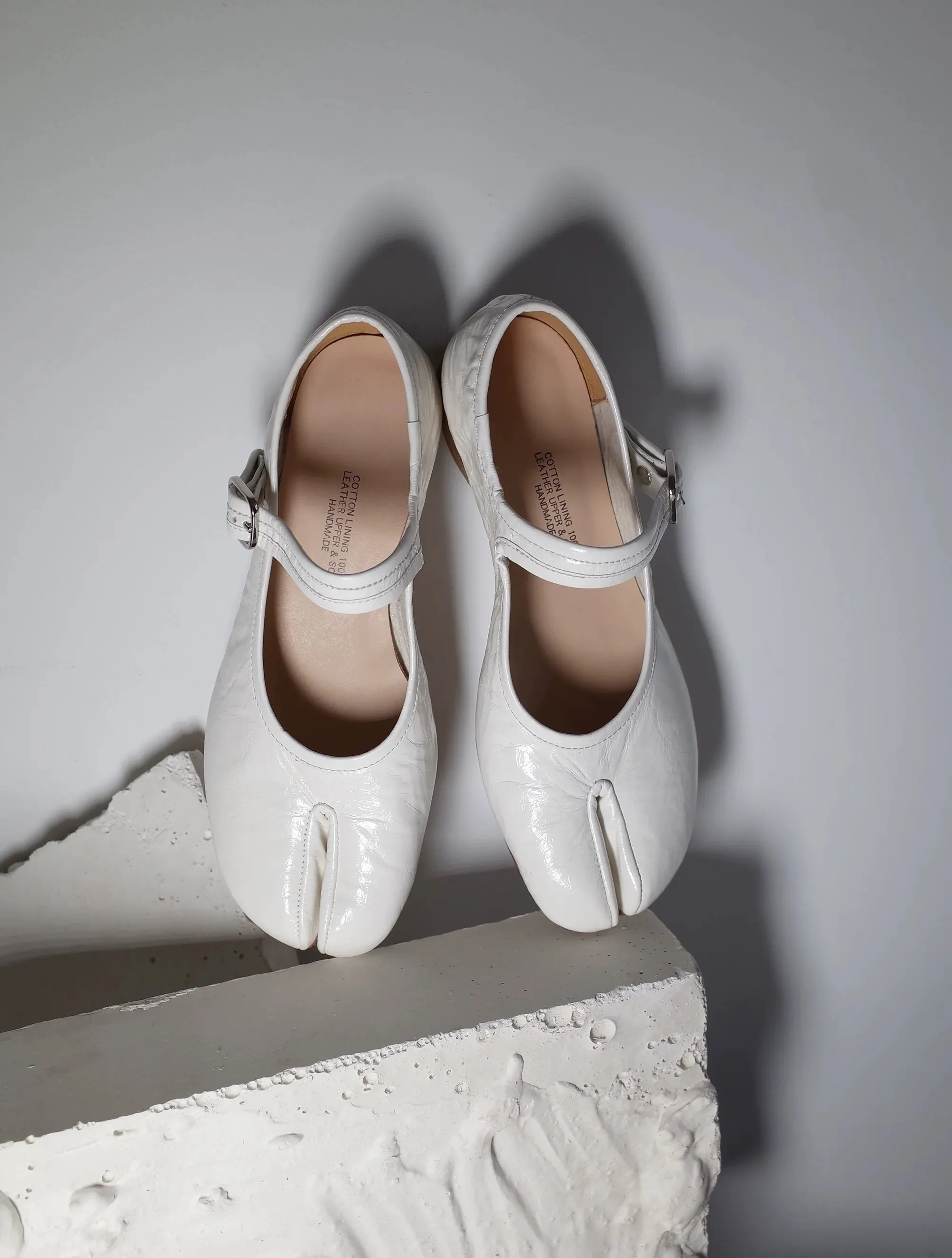 Split-Toe Leather Mary Jane Shoes