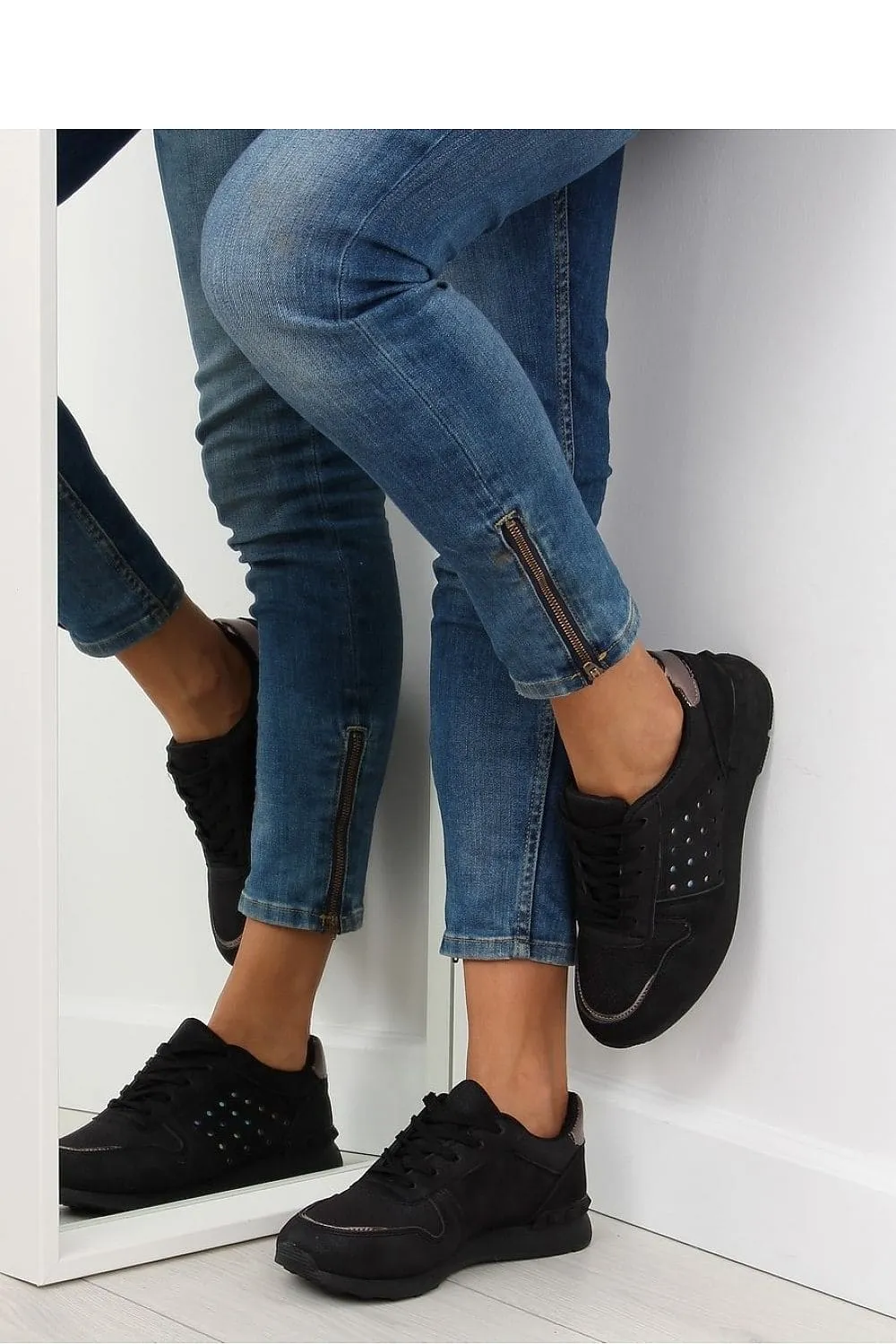 Sport Shoes Inello