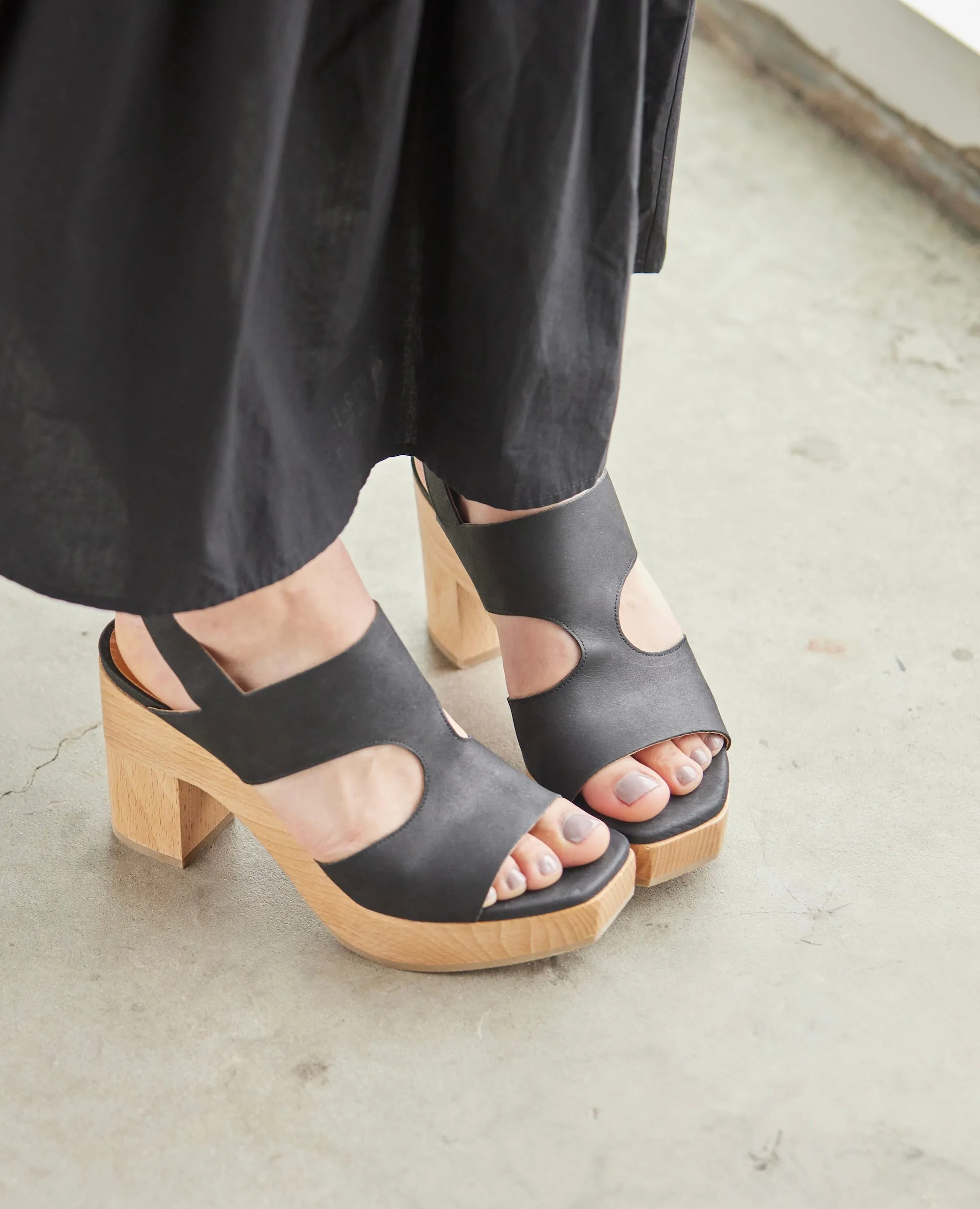 Vicky Clog