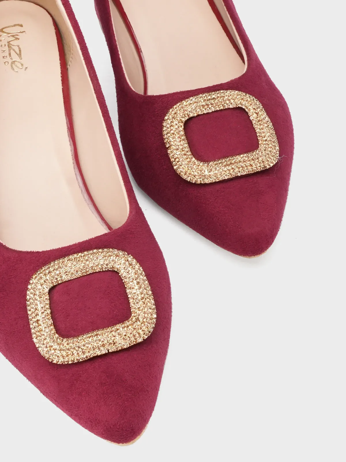 Women "LOVIS" Decorated Pointed Toe Courts